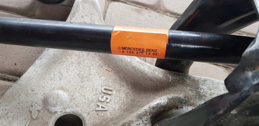 Ml w166 подвеска перед поворотный кулак правое левая Недорого