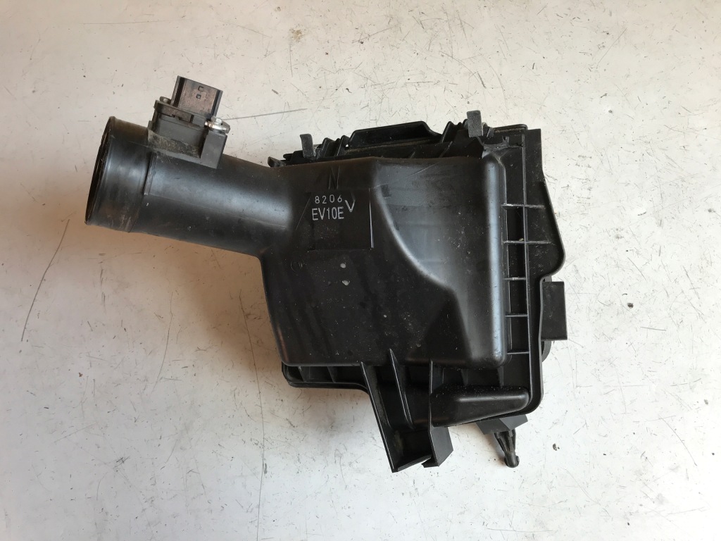 фото №1, Nissan 350z lift 3.5 313km корпус фильтра воздуха