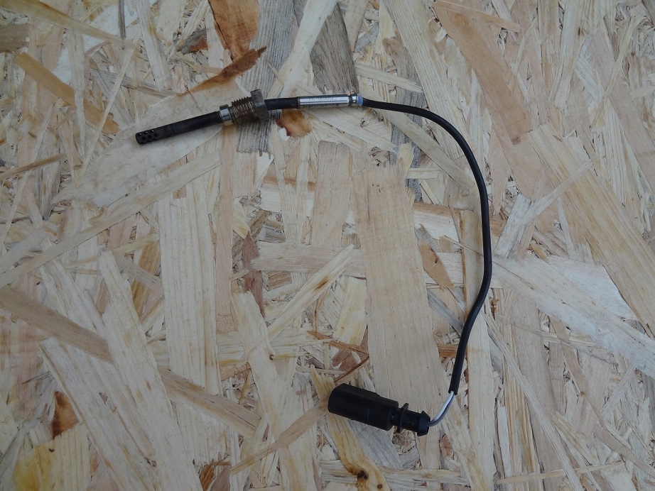 фото №1, Audi оригінальний номер 03l906088d датчик, температура вихлопних газів