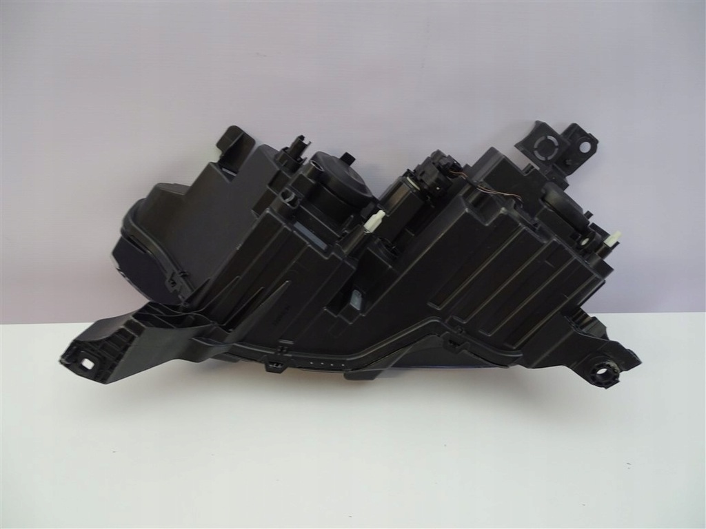 фото №12, Лампа права перед citroen ds3 crossback aircross