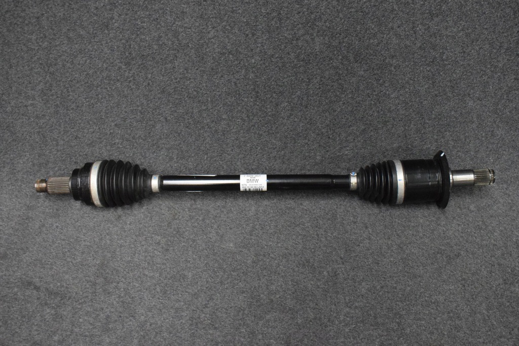 фото №1, Приводной вал левая задняя bmw 1 2 f20 f21 f22 f23 7609351