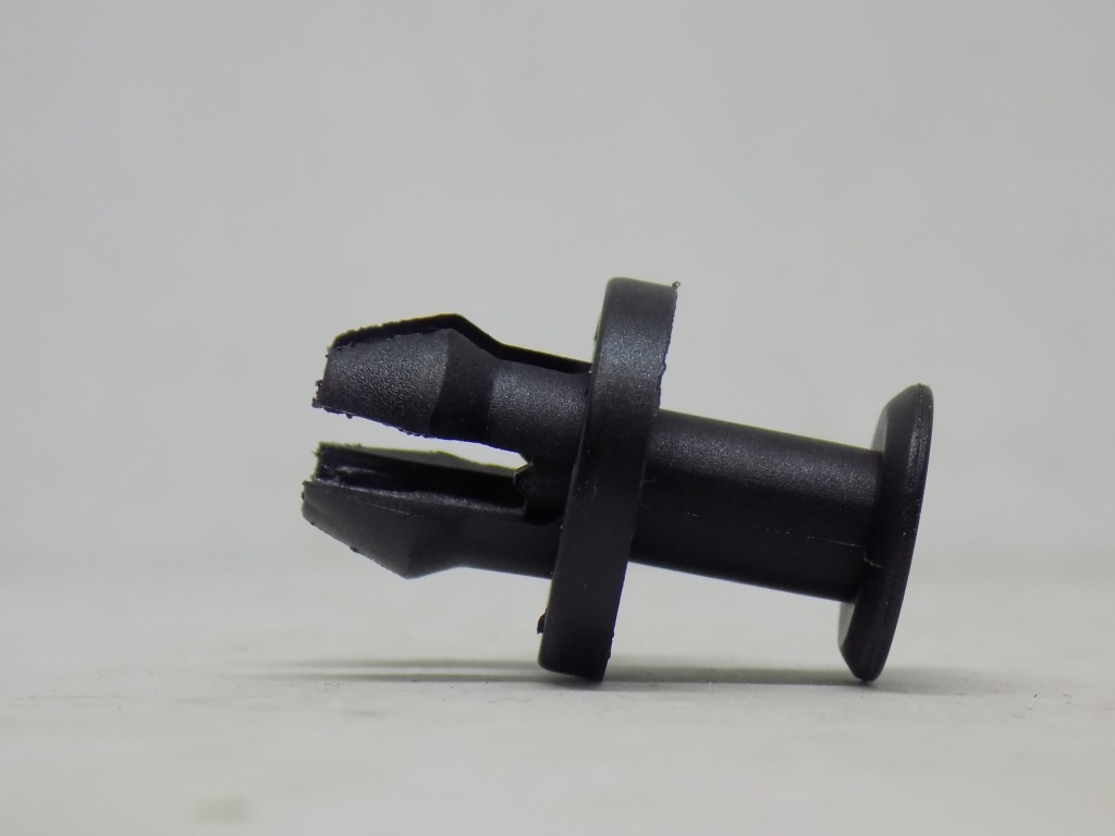 фото №4, Vw jetta polo кліпси штифти захист підвіска