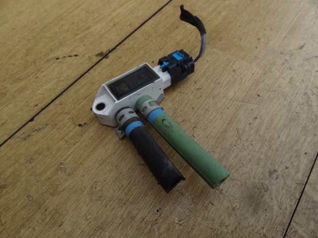 фото №1, Renault оригінальний номер 227701177r датчик вихлопних газів