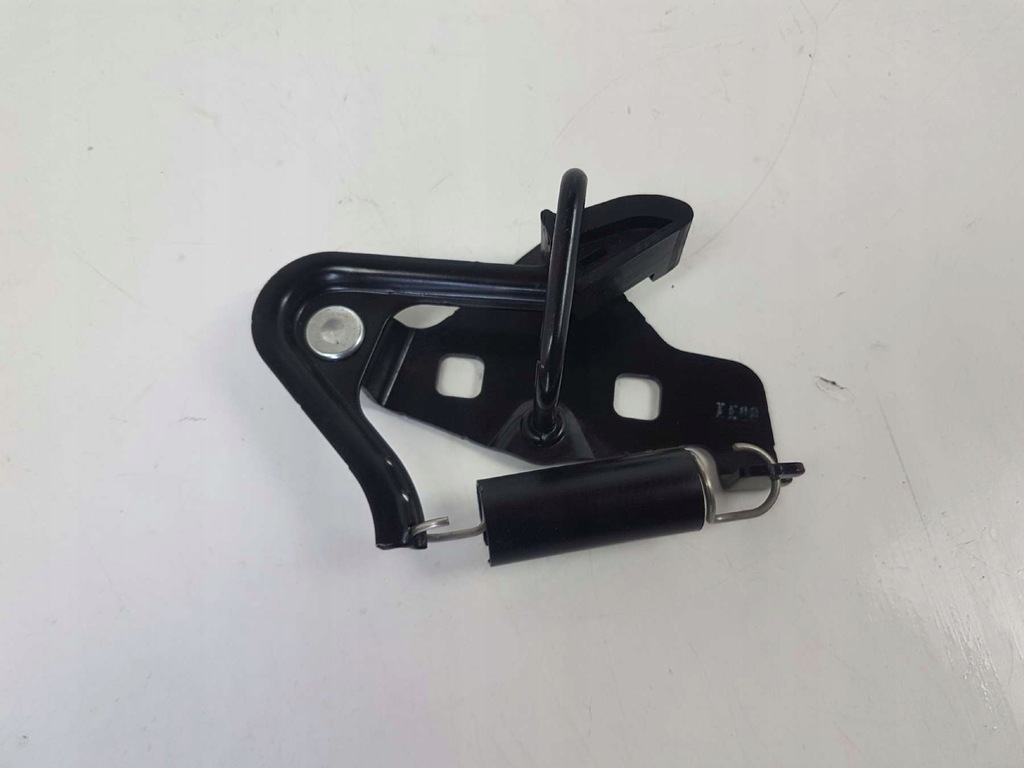 фото №1, Ford mustang vi 15- засов крышки багажника