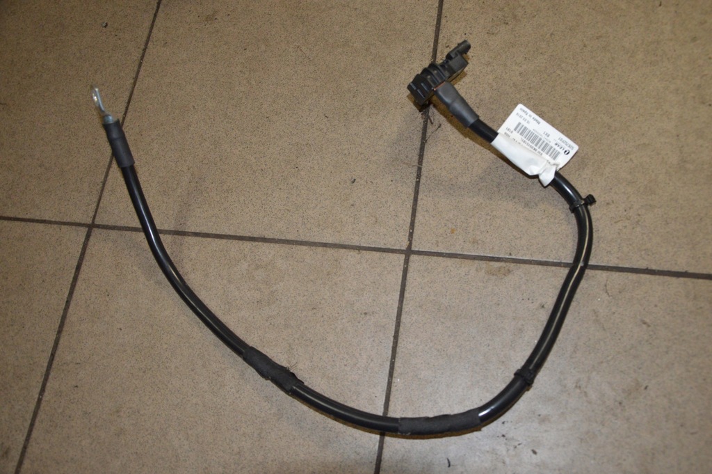 фото №1, Audi a1 клемма 8k0915181l