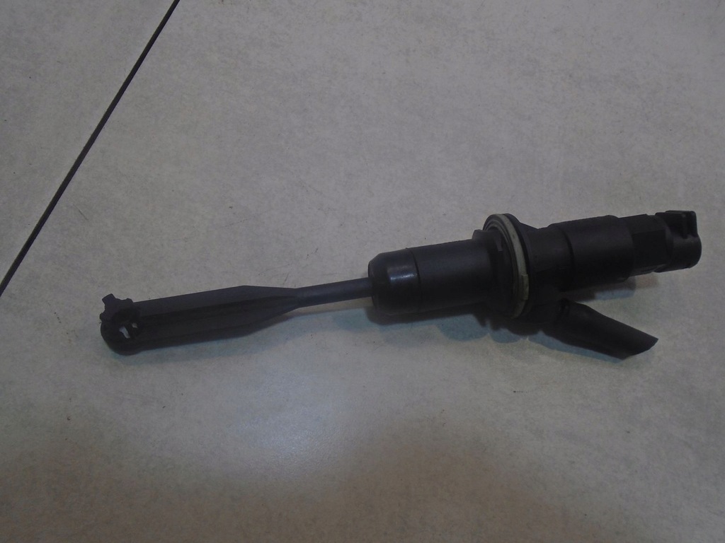 фото №2, Цилиндр сцепления dacia logan mcv 1.5 dci 8200424004a