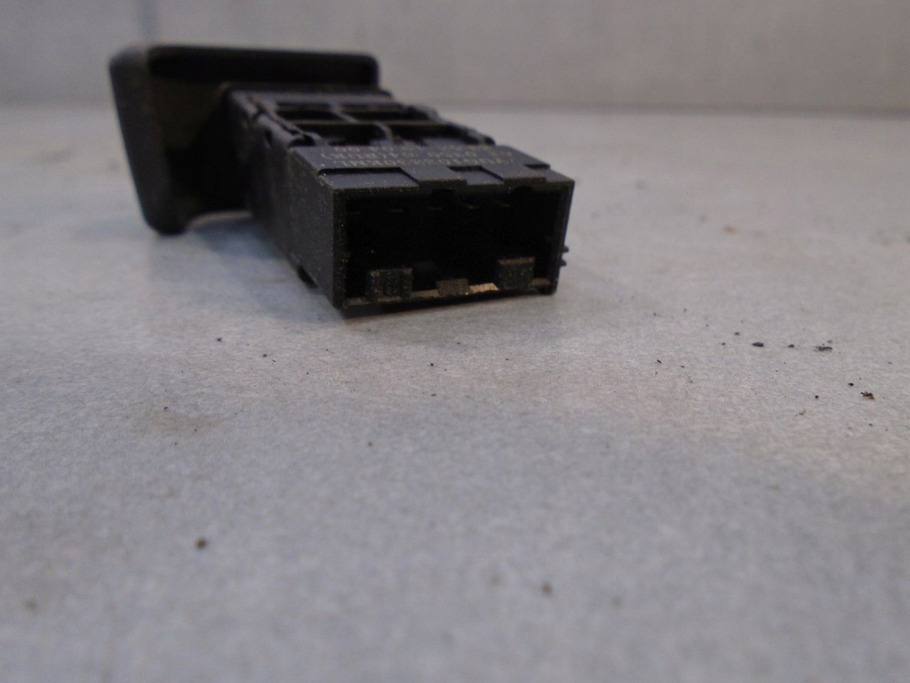 фото №7, Перемикач двірники задня freelander 03035003