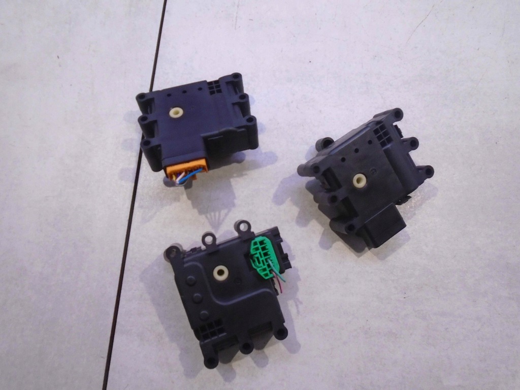 фото №5, Двигуни моторчик обдув mazda 6 2.0 citd