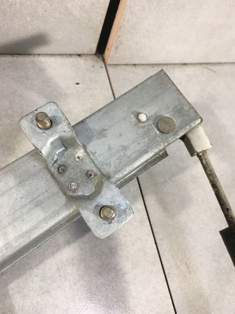 фото №4, Підйомник скло правий задня chevrolet aveo 1.2 t250