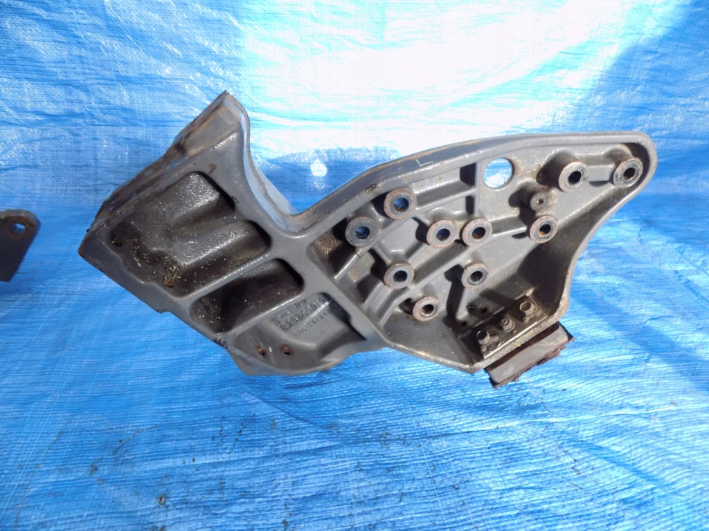 фото №1, Кронштейн кронштейн кабины левая renault premium 440dxi