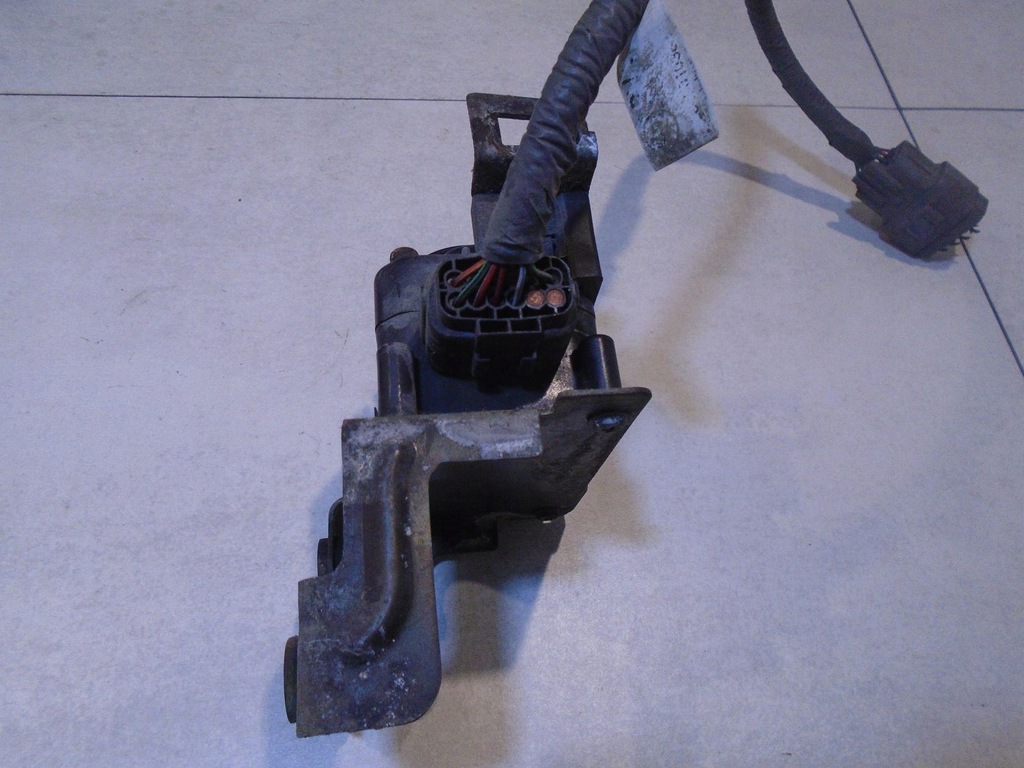 фото №5, Потенциометр газа mazda 6 1.8b gj6a66312