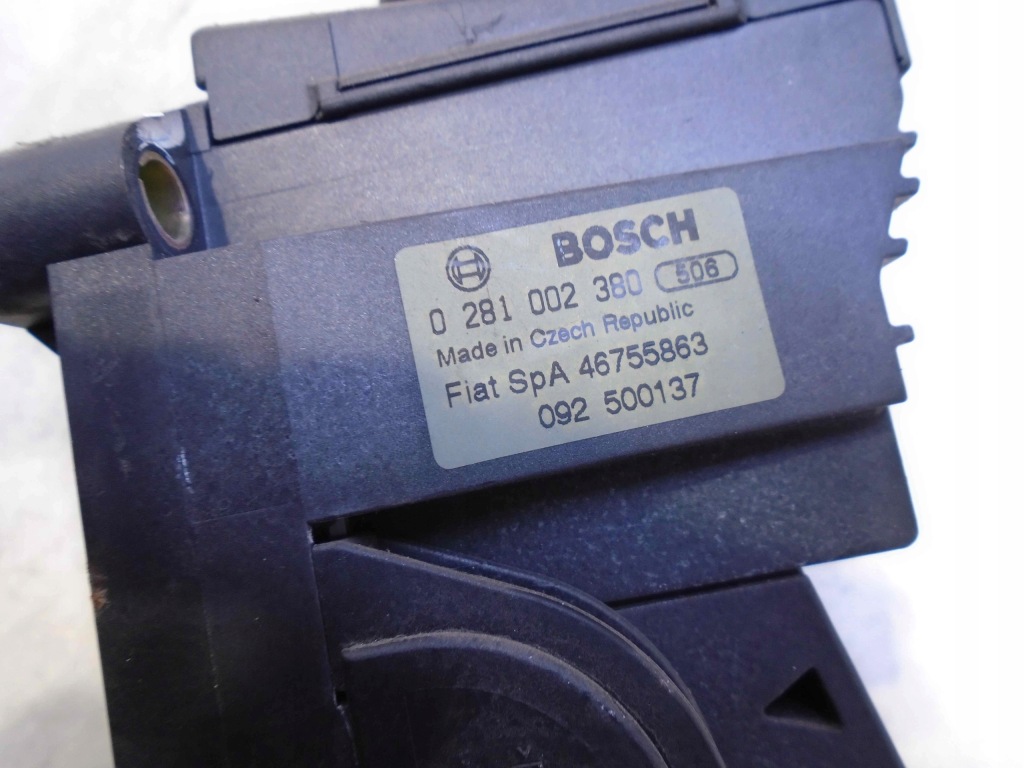 фото №4, Потенціометр газу alfa romeo 147 1.6ts 0281002380