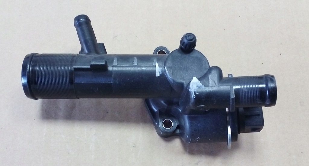 фото №4, Термостат корпус термостата 8200954288 a renault