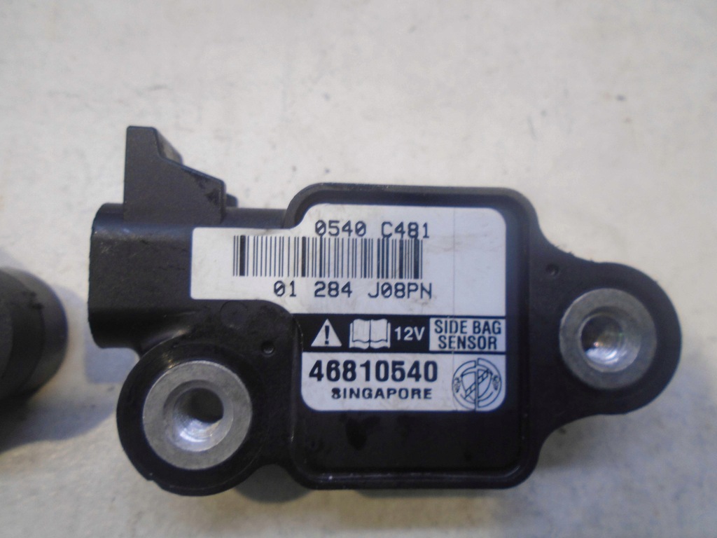 фото №4, Датчик удара боковой alfa romeo 147 46810540