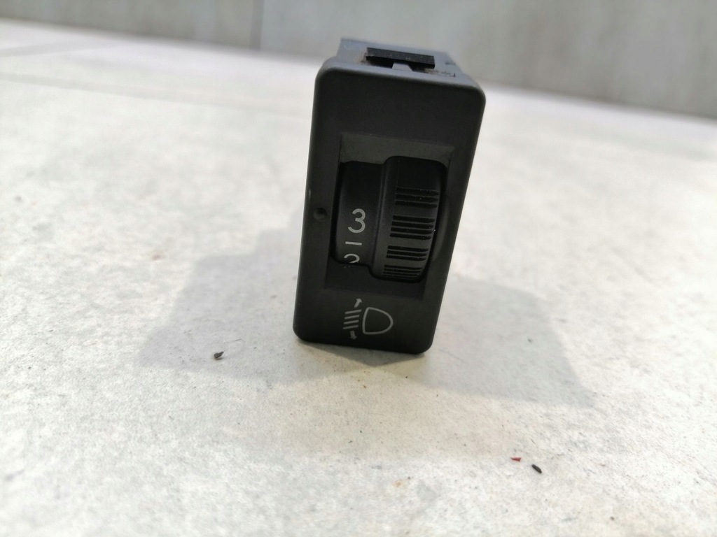 фото №7, Регулировка зеркал заглушка partner i 9644985677