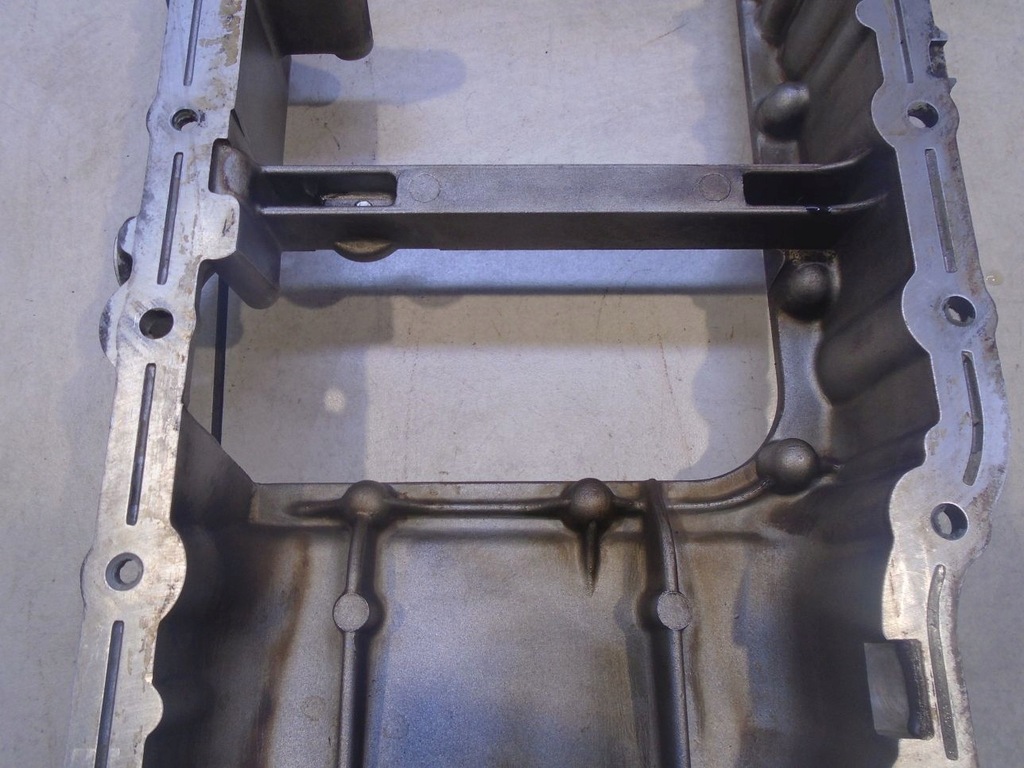 фото №12, Піддон масляна верхній carina 1.8 16v 12111-02050