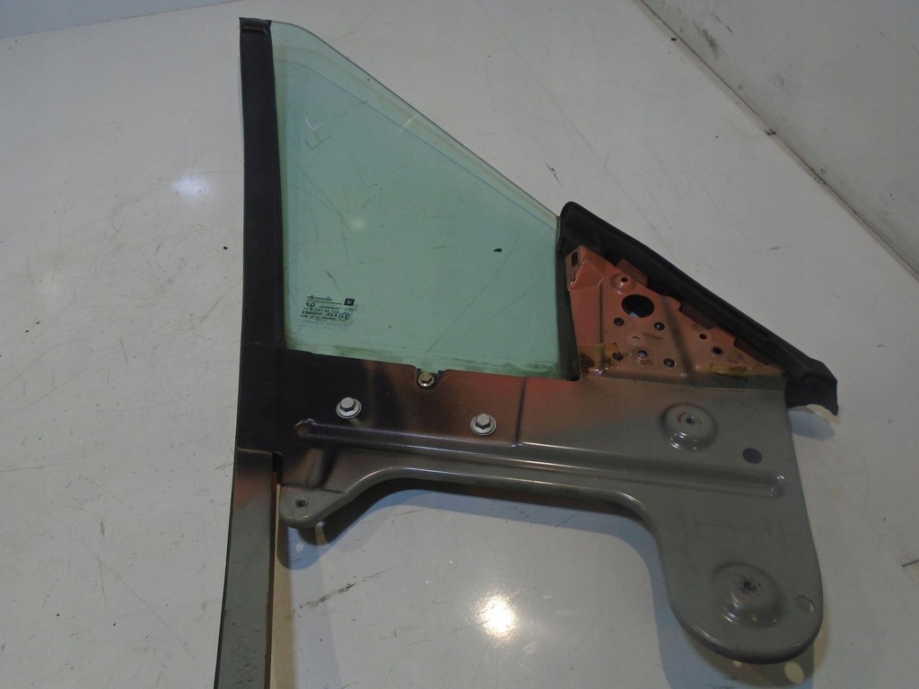 фото №4, Стекло треугольник левая opel astra i f cabrio