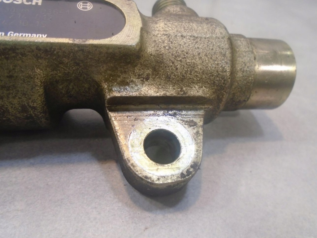 Молдинг впрыскная fiat stilo 1.9 jtd 0445214012 Недорого