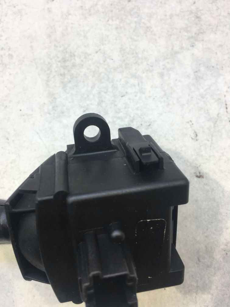 фото №13, Перемикач двірник bmw оригінальний номер 8363664