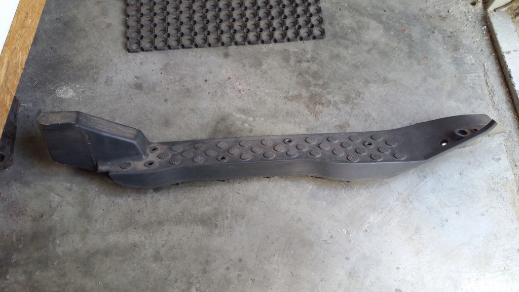 фото №1, Actros накладка кришка поріг na поріг кабіни ліва