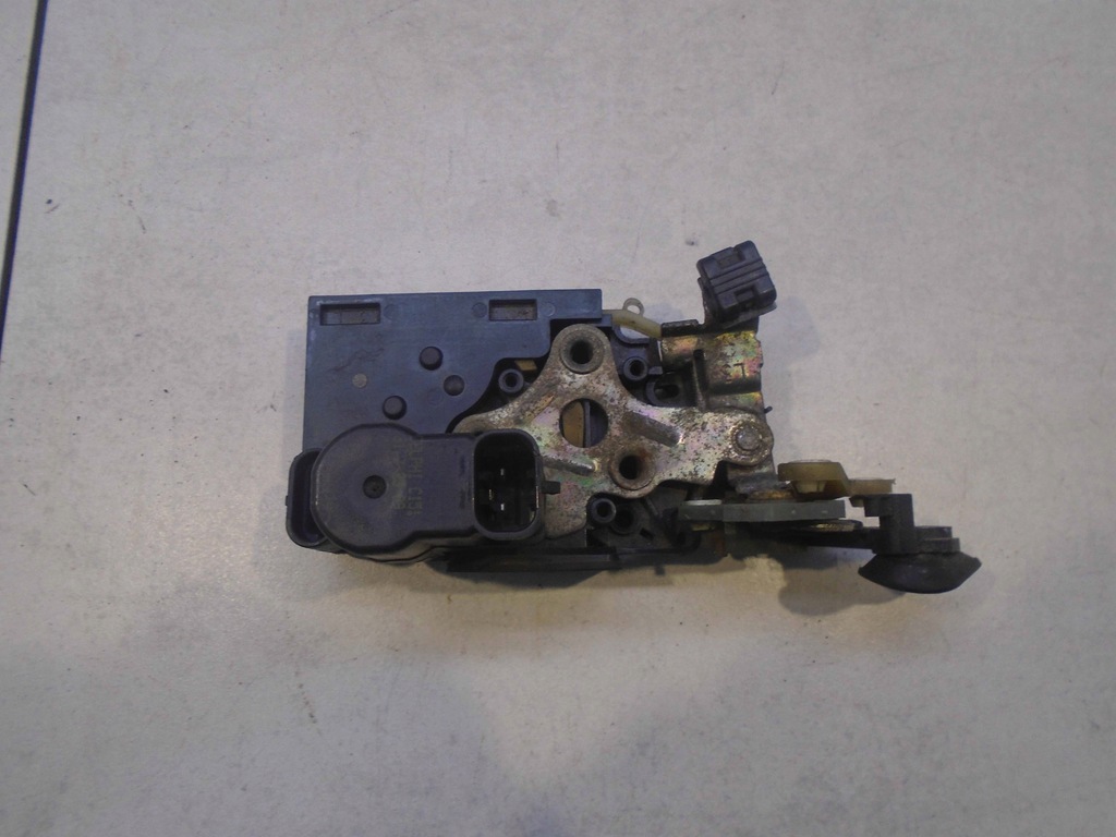 фото №4, Замок двері лівий задня alfa romeo 156 2pin 4 pin