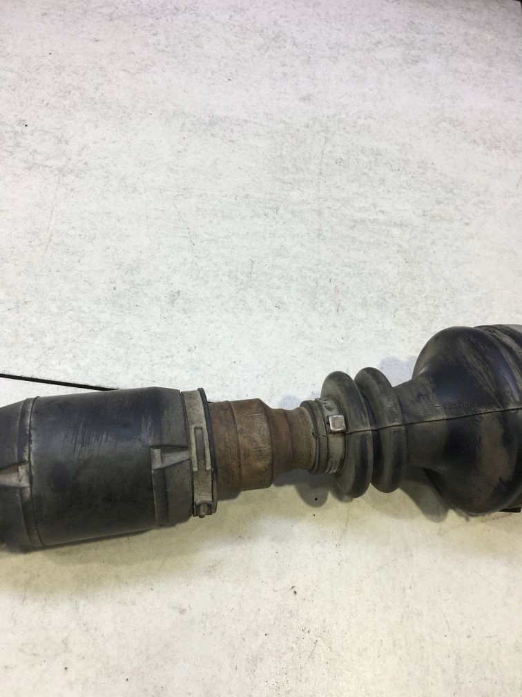 фото №7, Приводной вал правая длинная volvo v40 1.8