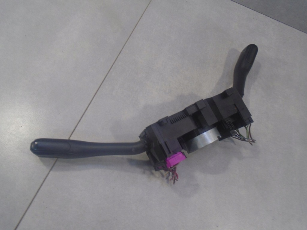 фото №1, Переключатель комбинированный skoda fabia 1.4 3b0953503f