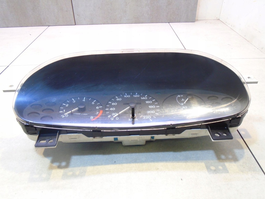 фото №4, Счетчик приборы mazda 323c v 1.5b