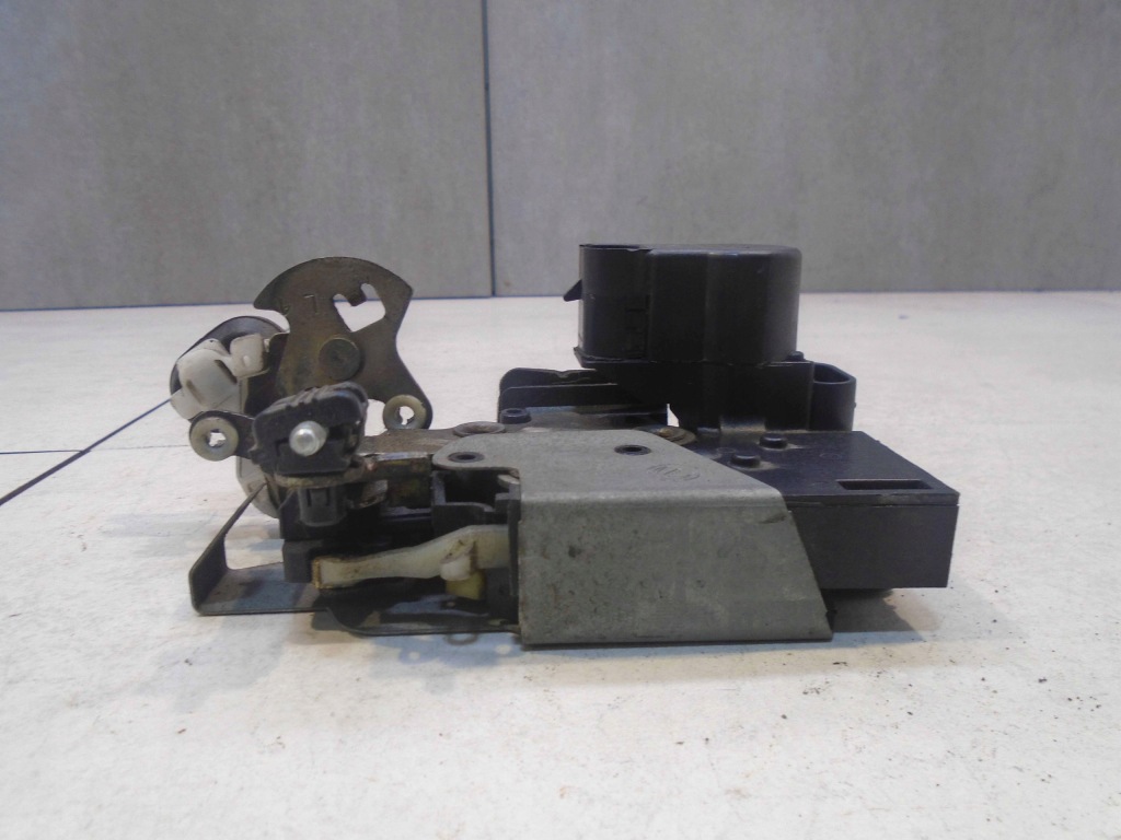 Замок дверь левый задняя fiat brava 2 pin 4 pin Оригинал