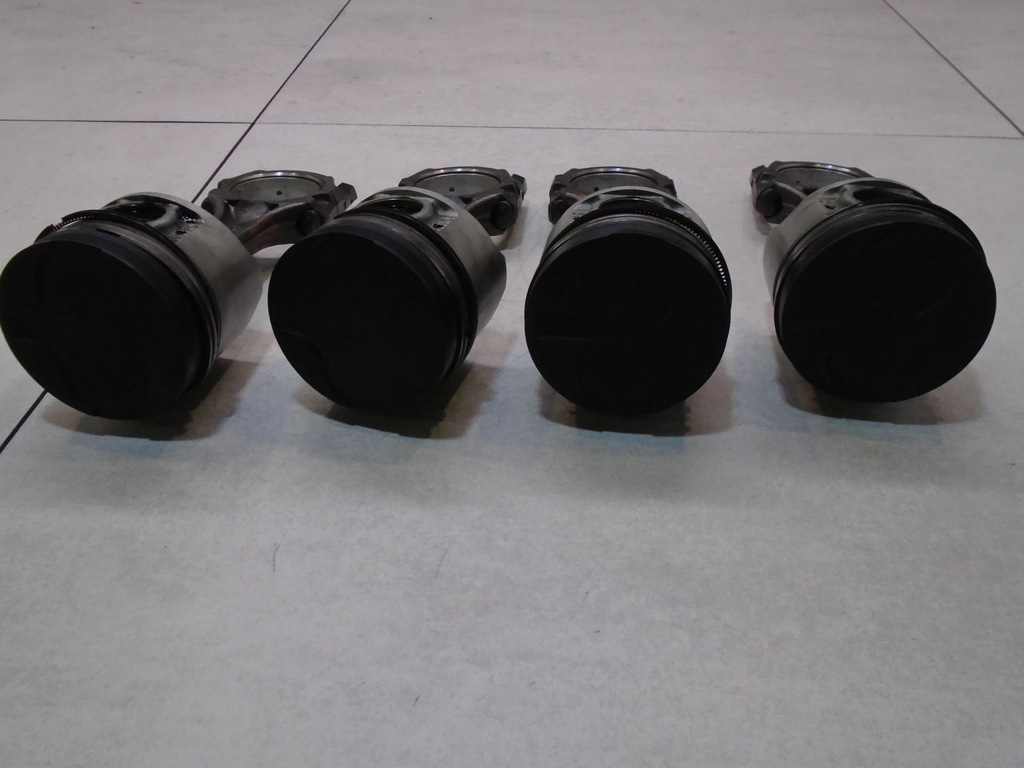 фото №5, Поршень з шатун nissan primera p11 2.0 td