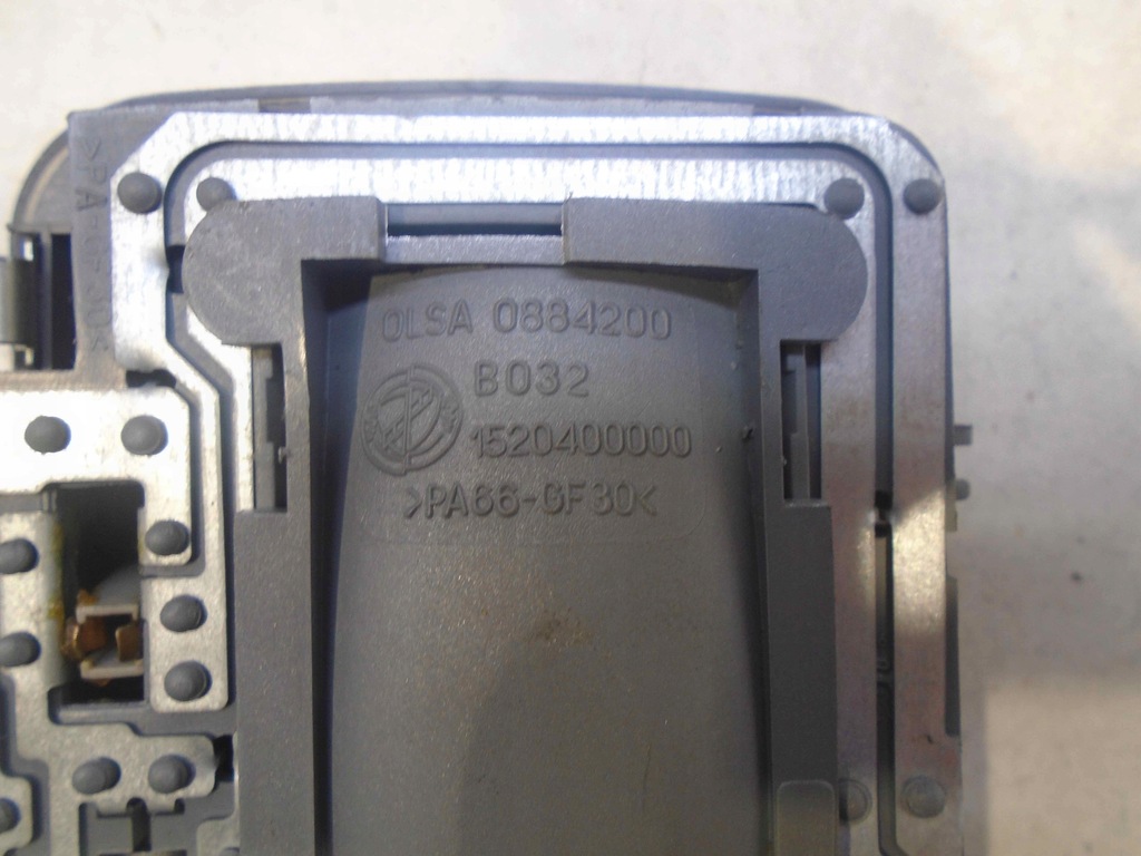 фото №3, Лампа потолочный alfa romeo 147 1.6 1520400000