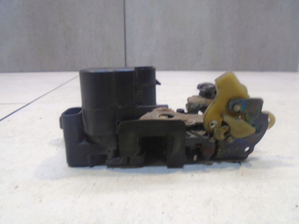 фото №1, Замок дверь левый перед alfa romeo 156 2pin 3pin