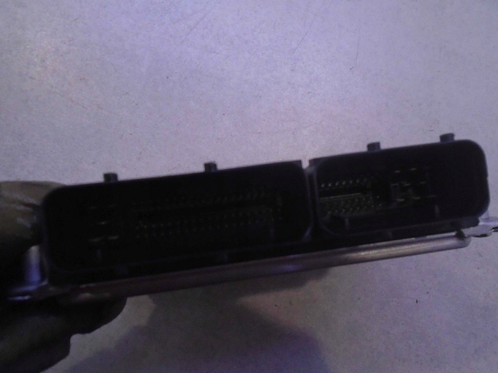 Бортовой компьютер блок управления audi a6 c5 2.4 v6 3b0907552an Оригинал