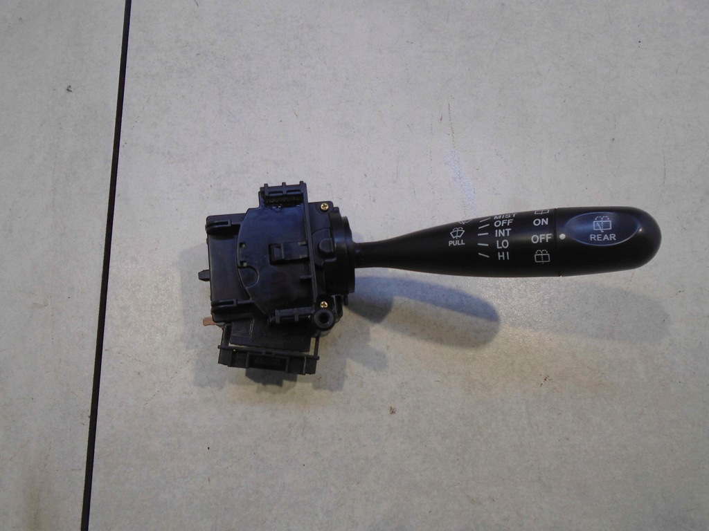 фото №1, Перемикач двірник toyota yaris i 173647