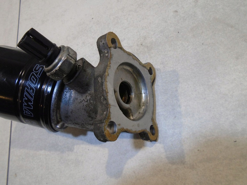 фото №3, Основание фильтра масла ford maverick i 2.4b