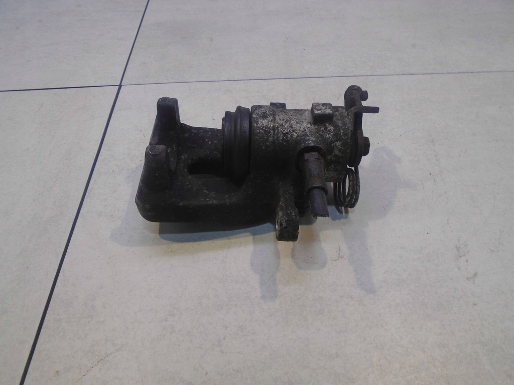 фото №6, Суппорт тормозной правый задняя alfa romeo gt ii 1.9jtd