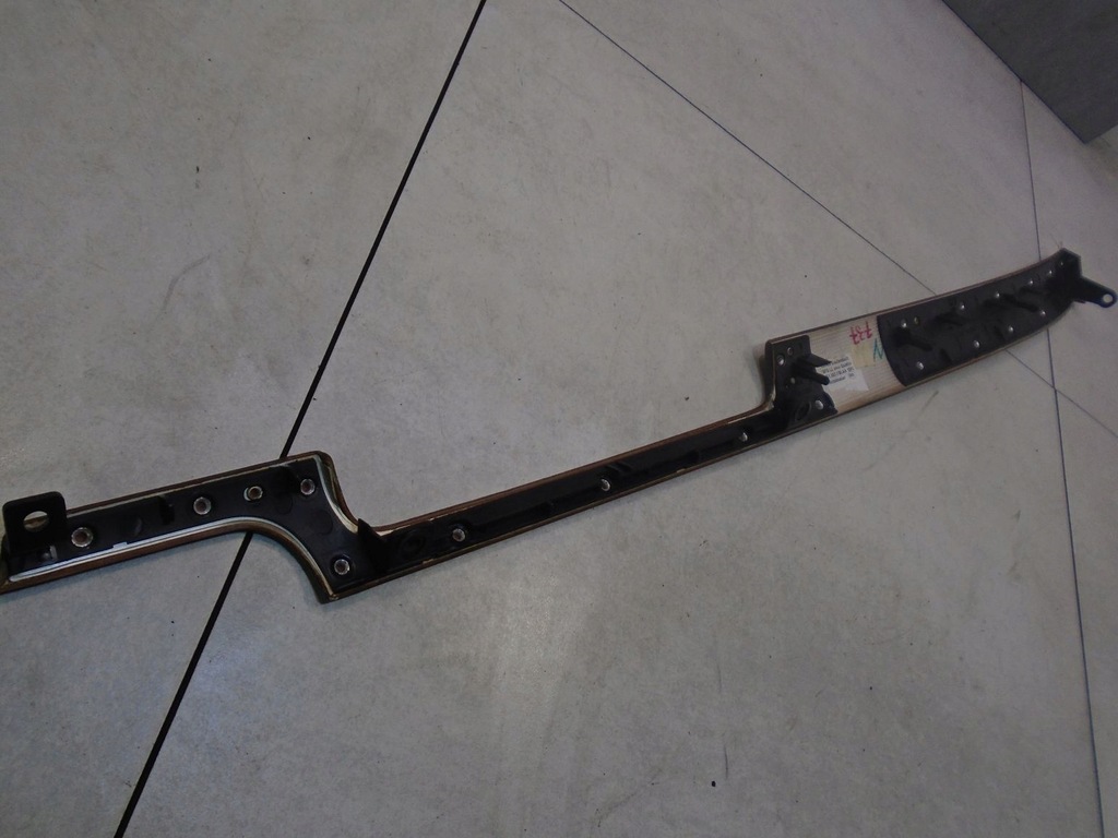 фото №5, Молдинг панелі audi a4 b6 2.5tdi 8e1853190