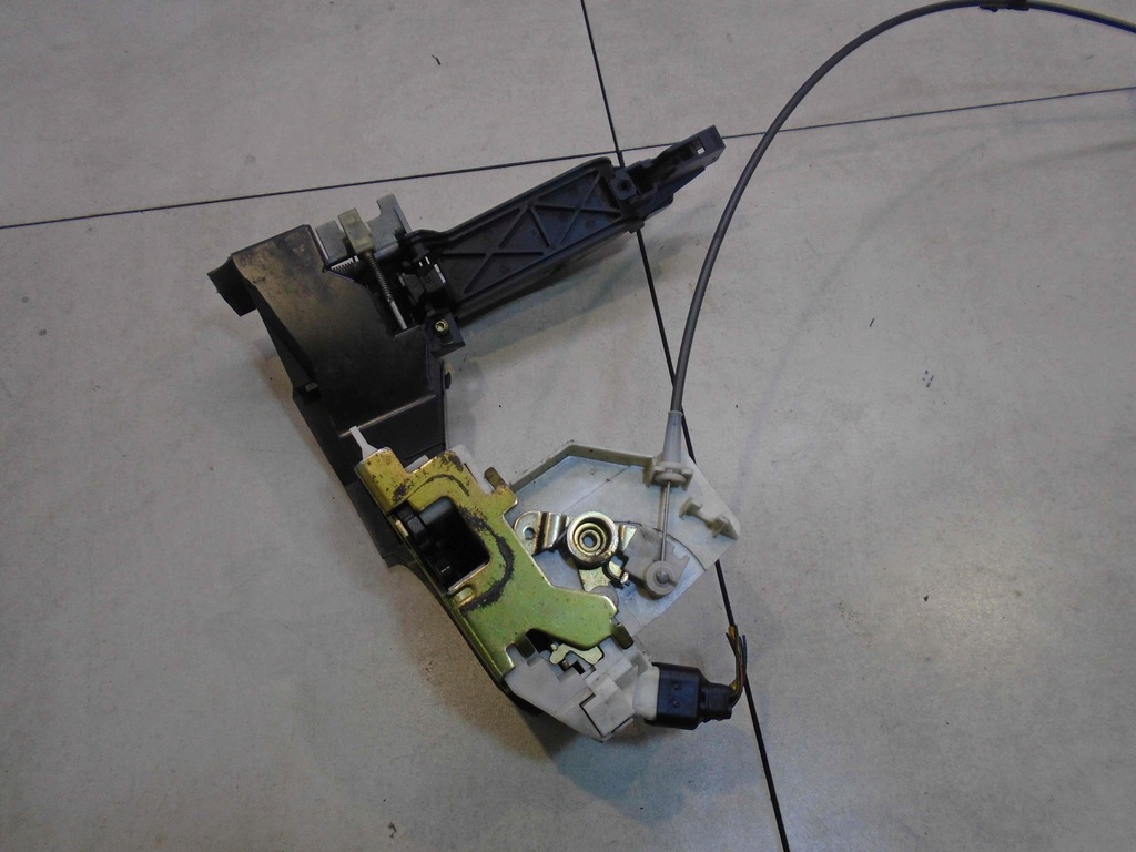 фото №1, Замок дверь ручка левый задняя ford mondeo mk3 3pin