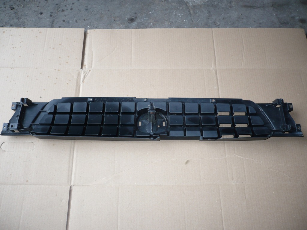 фото №2, Mazda demio решётка радиатора решётка радиатора оригинал