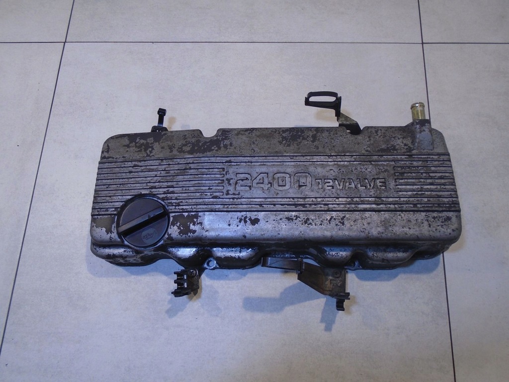 фото №1, Кришка клапанів ford maverick i 2.4b 12v