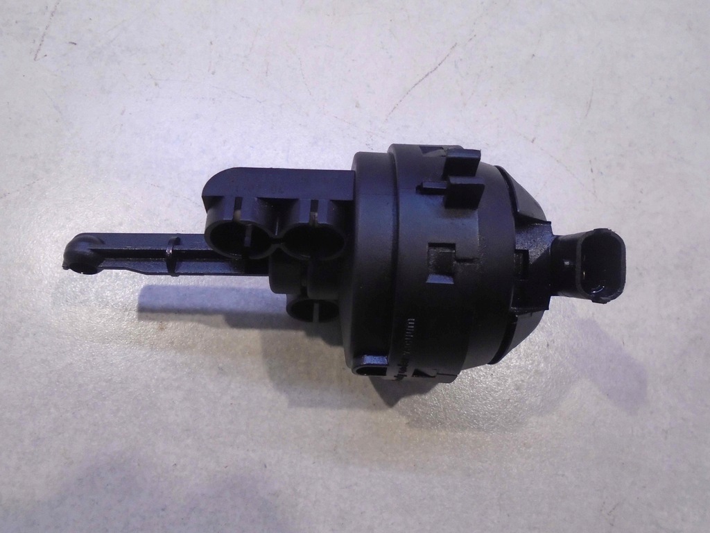 фото №1, Клапан вакууму alfa romeo 156 2.0 0928400327