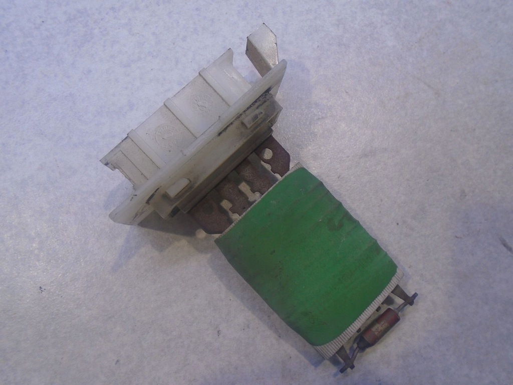 фото №4, Резистор отопителя dacia logan mcv 1.5 dci