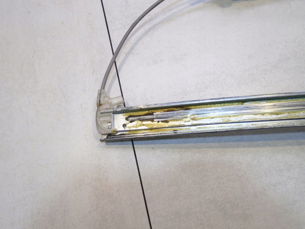 фото №6, Подъемник стекло правый перед mazda mpv ii