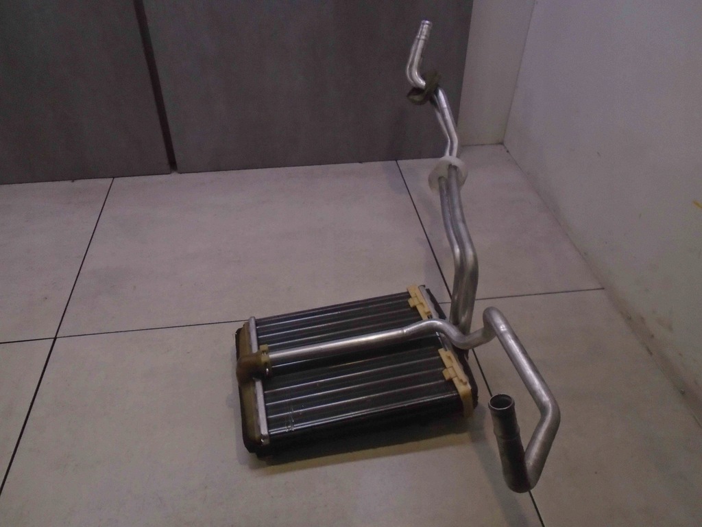 фото №1, Радиатор отопителя mercedes w 202 1.8