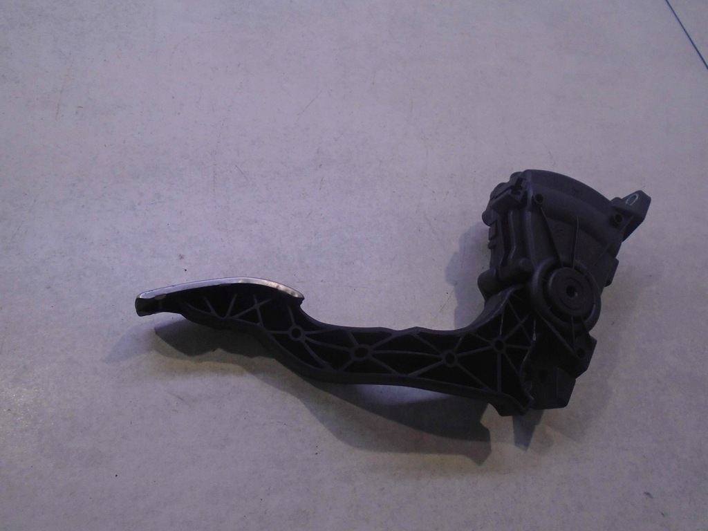 фото №4, Потенциометр газа fiesta mk 6 2.0 st 5s6y9f836aa