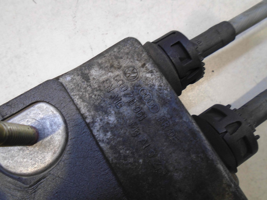 фото №9, Домкрат тросы передач ibiza iii 1.4 16v 6q0711049