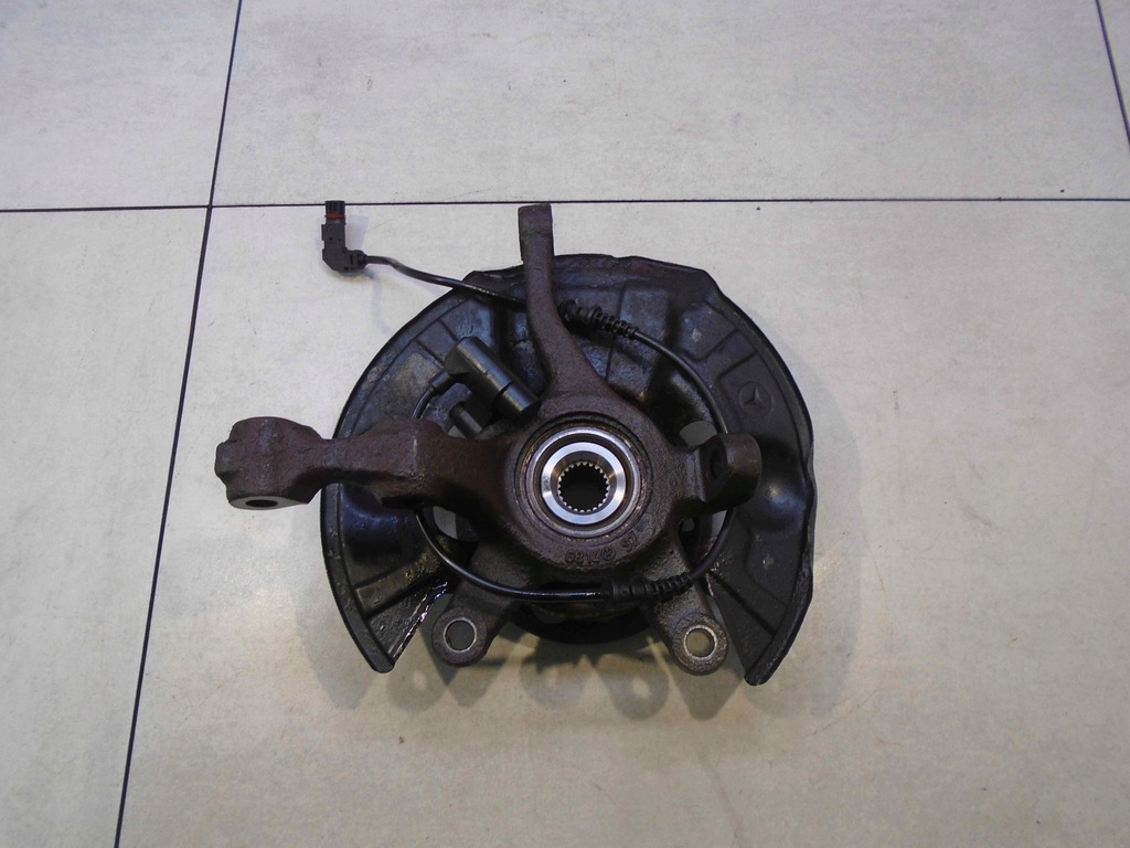 фото №1, Поворотний кулак лівий перед mercedes w168 1.4 24 frezy