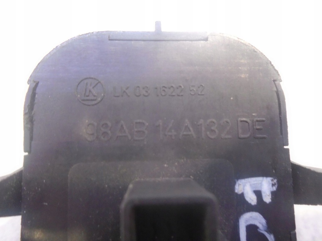 фото №4, Переключатель окон ford focus mk i 98ab14a132de