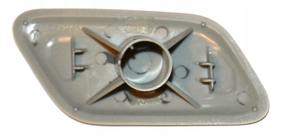 фото №2, Левая заглушка распылителя toyota avensis t25 06-