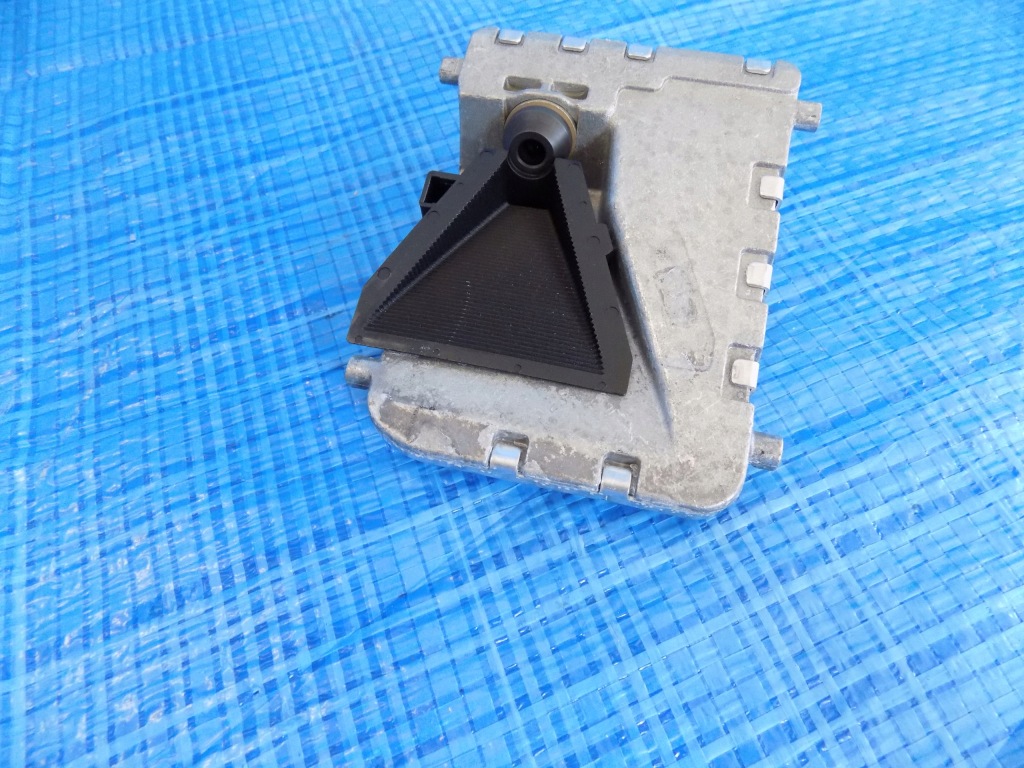 фото №1, Камера стекло перед mercedes glc x253 2.0cgi